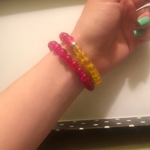 🌸Set of 2 Glass Bead Stretch Bracelets - Picture 2 of 4